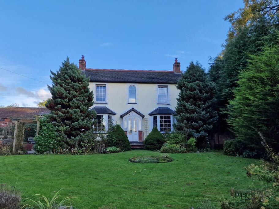 Bailey Estate House Villa Abergavenny Esterno foto