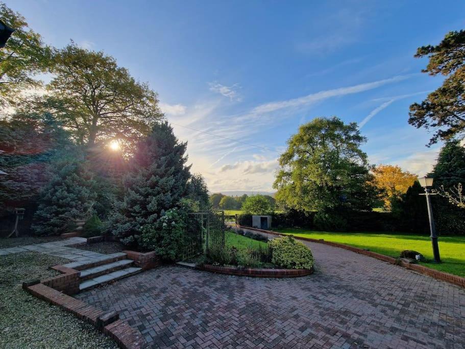 Bailey Estate House Villa Abergavenny Esterno foto